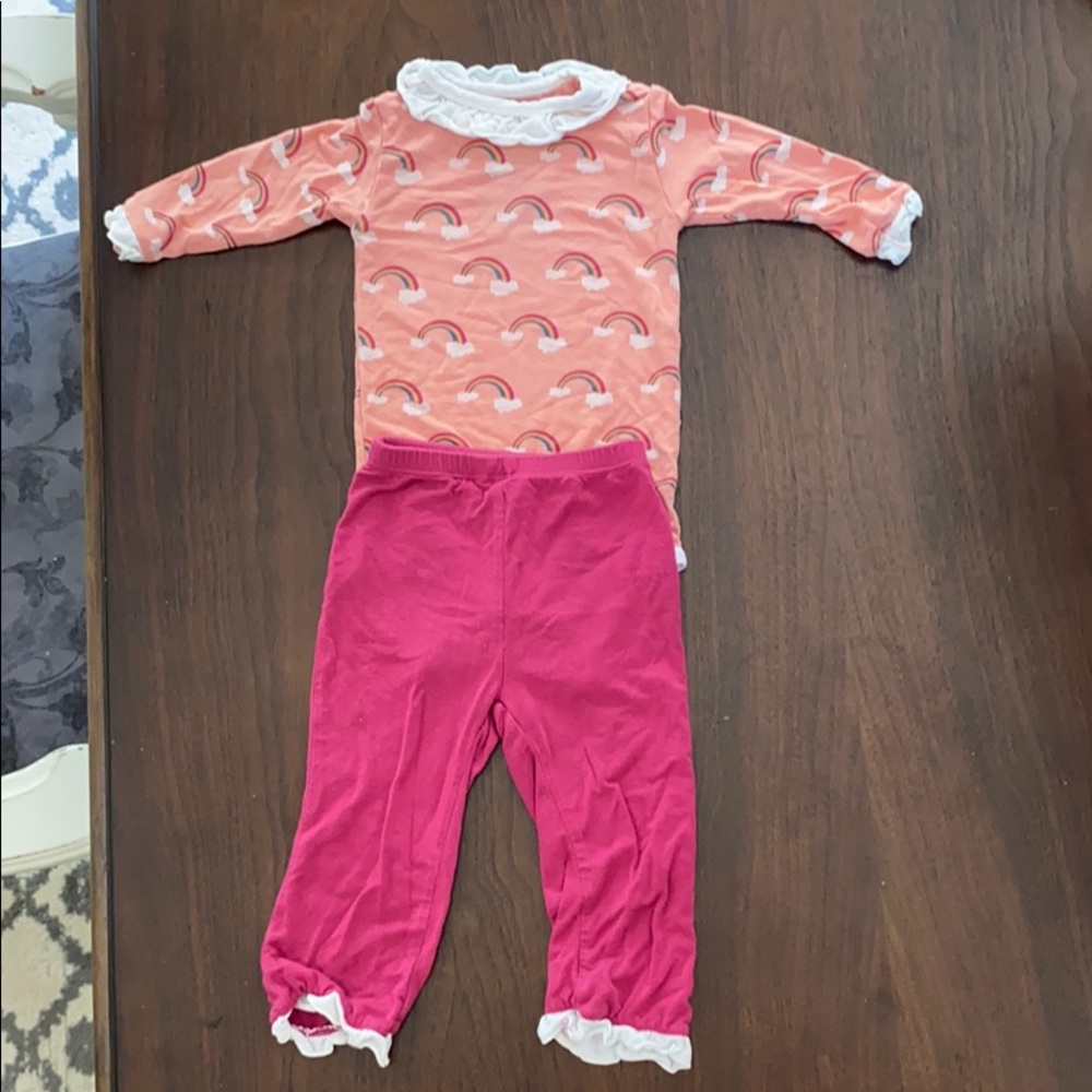 KicKee Pants Outfit